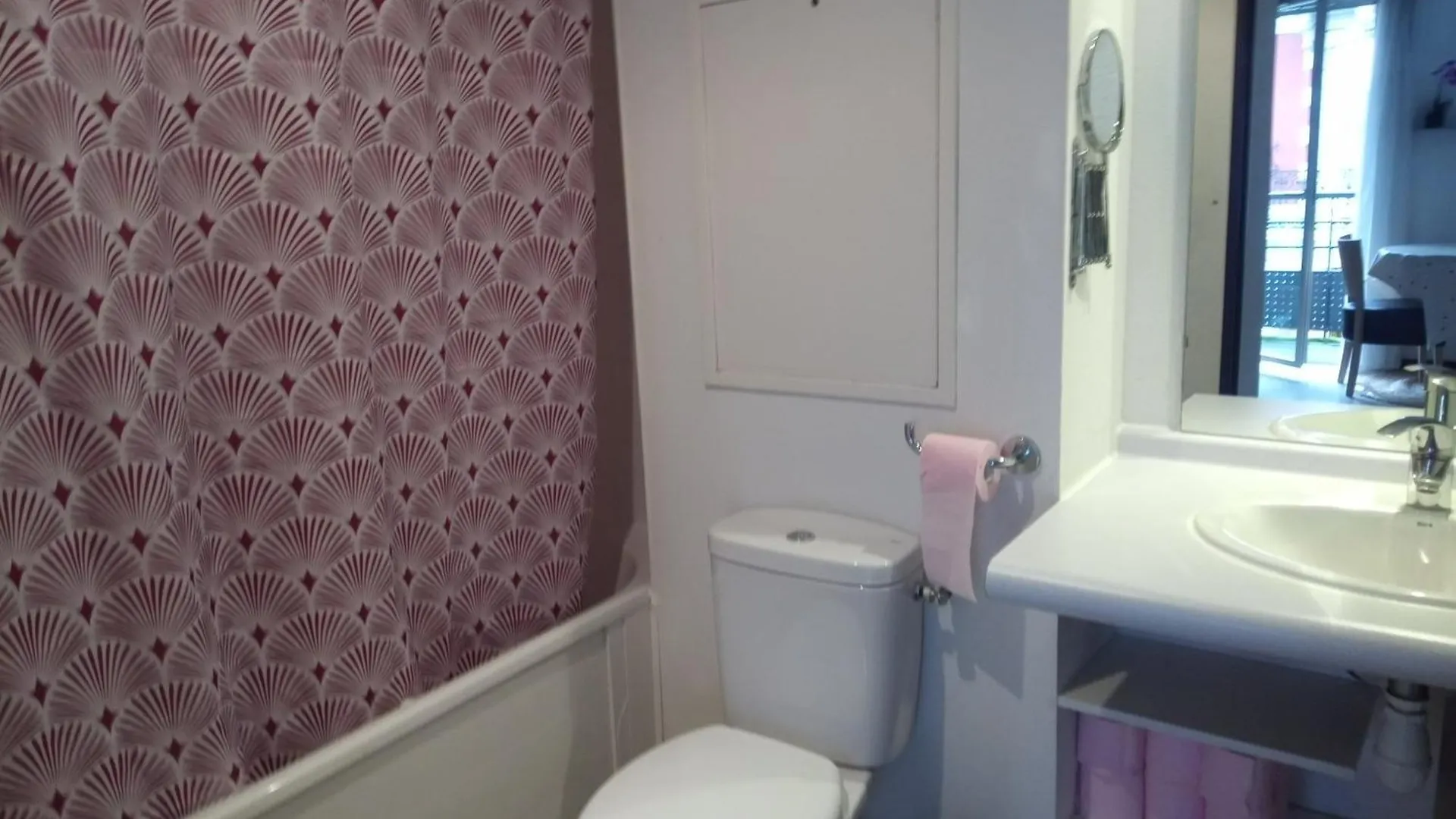 Agreable Studio Familial A Lourdes, Proche Gare Lourdes
